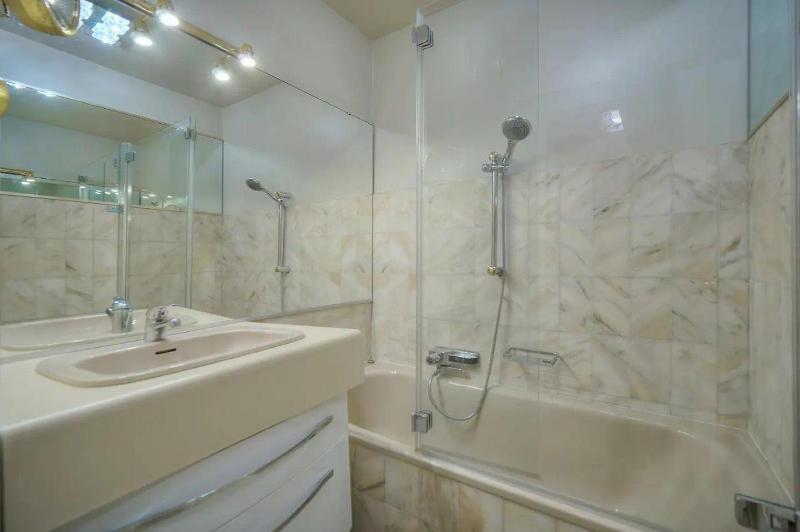 One Bed Apt in the center of Cannes - 2198 - image 13