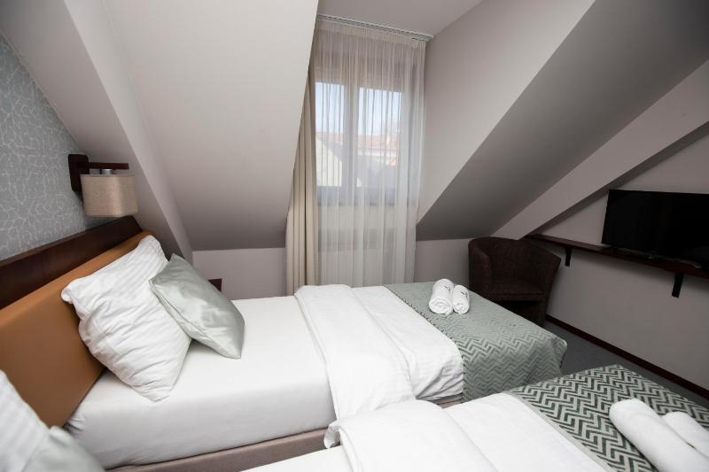 One-Bedroom Apartment image 3