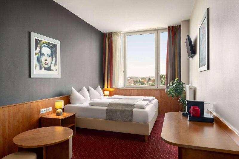 Lounge Room image 1