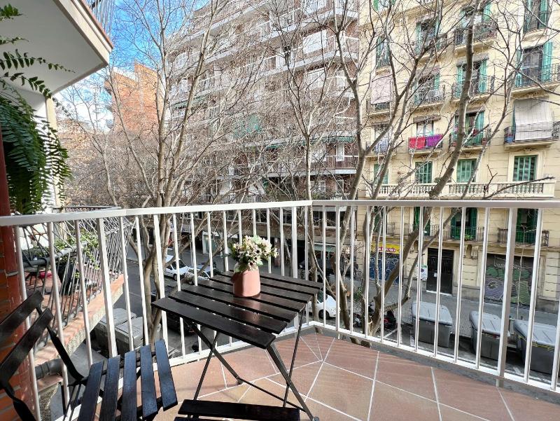 Three-Bedroom Apartment - Marques de Campo Sagrado 7 image 2