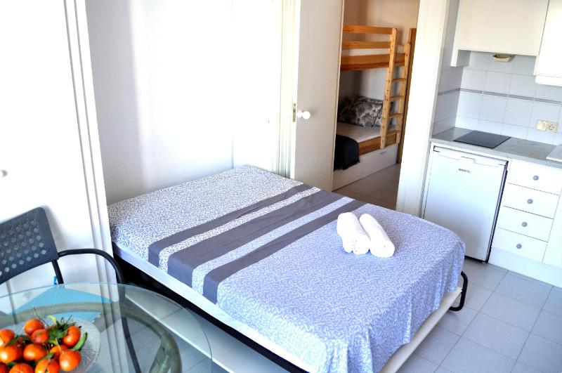 Cala Blanca Studio by Bookindenia - image 8