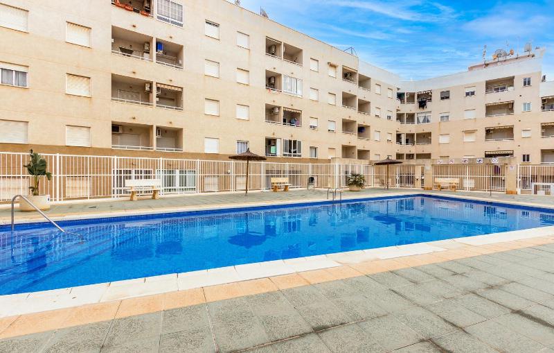 Cozy Apartment In Torrevieja With Swimming Pool - image 12