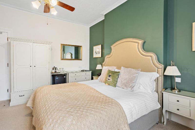Kingston House - image 27