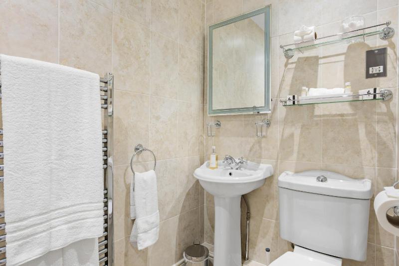 Superior King Room image 2