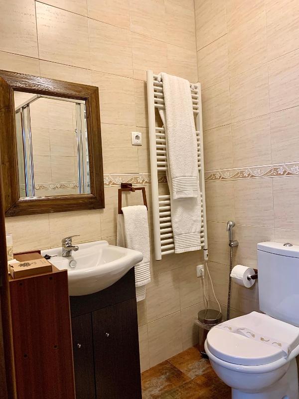Standard Double Room image 2
