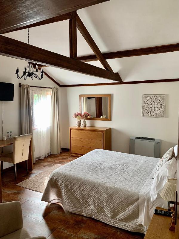 Superior Double Room image 3