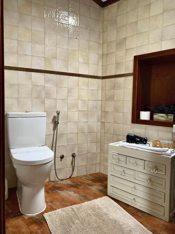 Standard Twin Room image 4