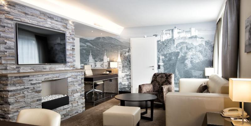 Executive Suite image 4
