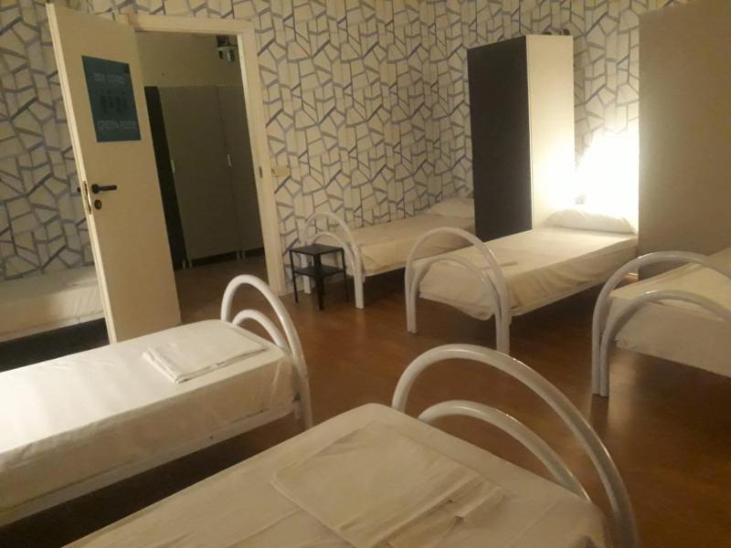 Single Bed in Dormitory Room image 1