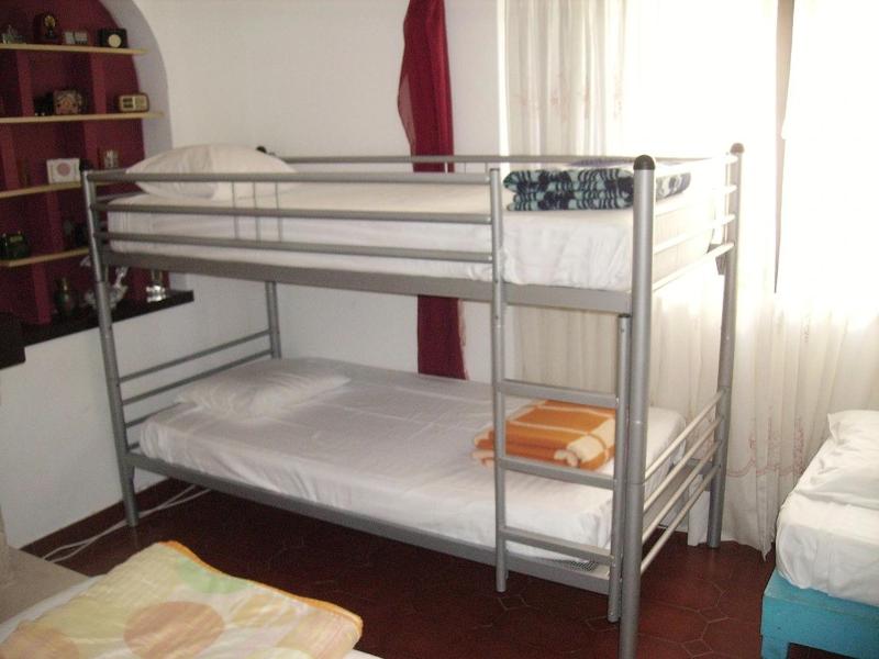 Bed in 6-Bed Mixed Dormitory Room image 1