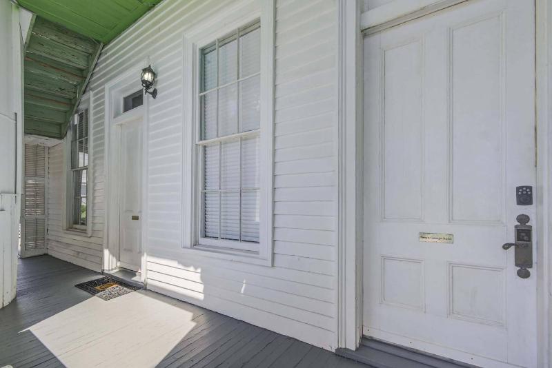 Lafitte Suite Main House Downstairs image 4
