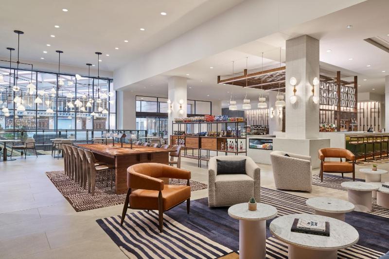 Sheraton Denver Downtown Hotel - image 22