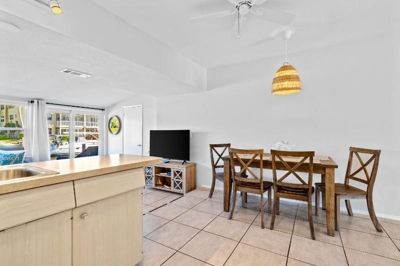 Citrus Isles Waterfront Home - image 11