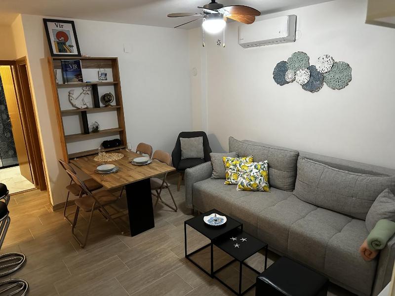 Apartments with parking space Vir - 22347 - image 19