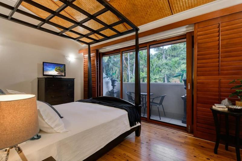 Surya Villa 2 - On Four Mile Beach - image 19