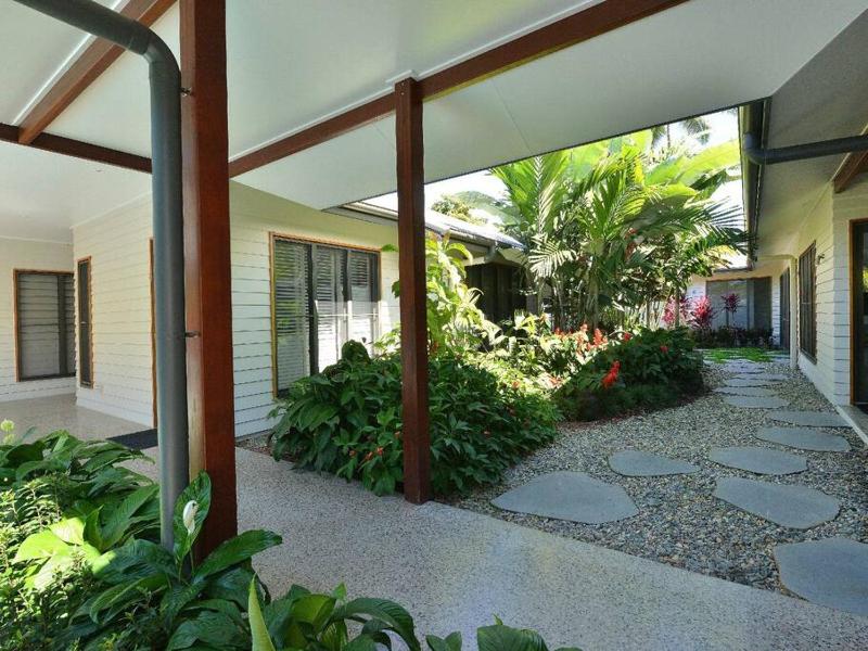 11 Sand - Luxury 5 Bedroom Home across from the Beach - image 20