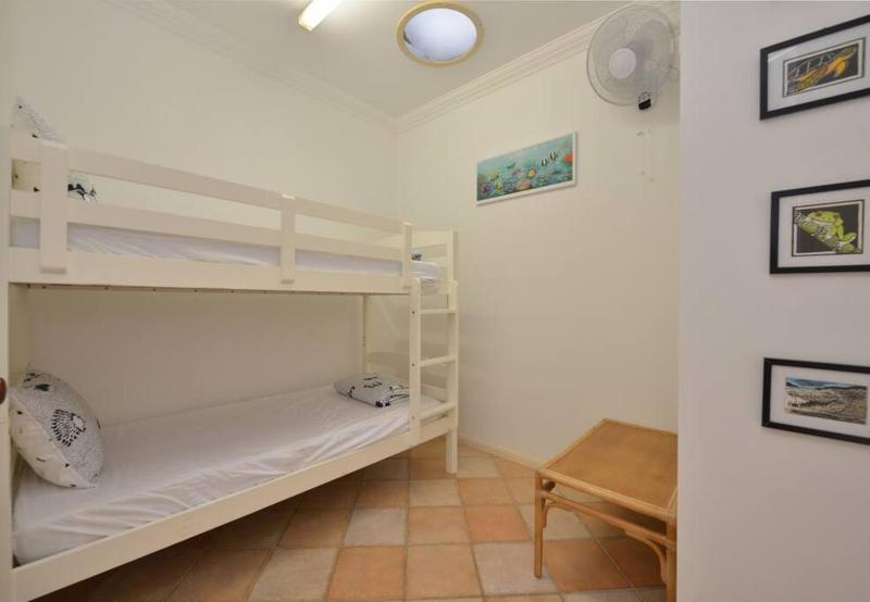 Solander House - 5 Bedrooms by the Beach - image 16
