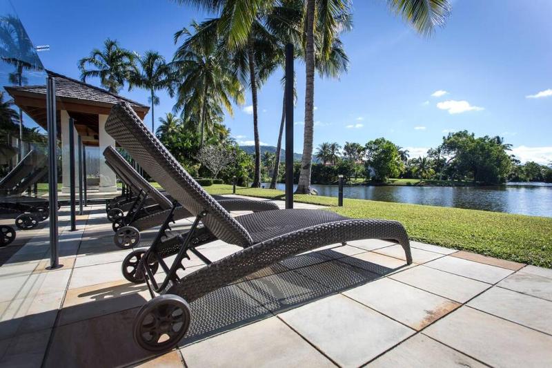 22 Ruby Close - Lakeside Home in Port Douglas - image 6