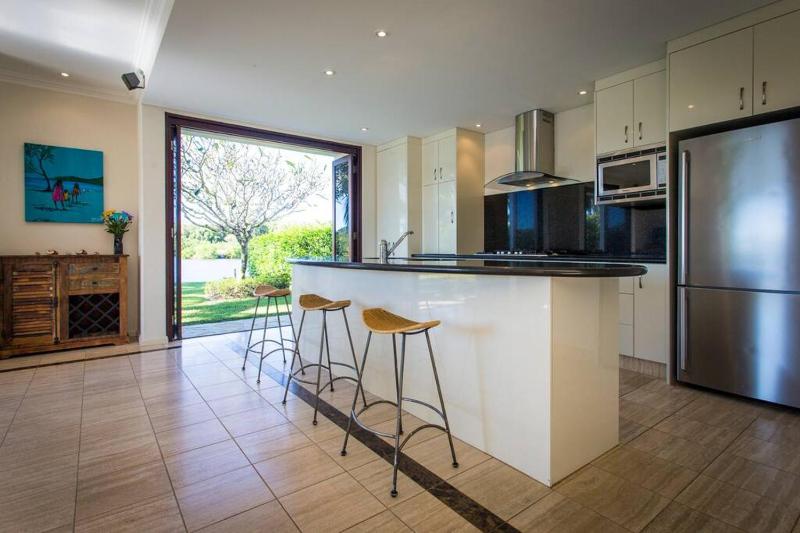 22 Ruby Close - Lakeside Home in Port Douglas - image 16