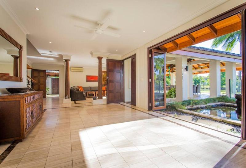 22 Ruby Close - Lakeside Home in Port Douglas - image 26