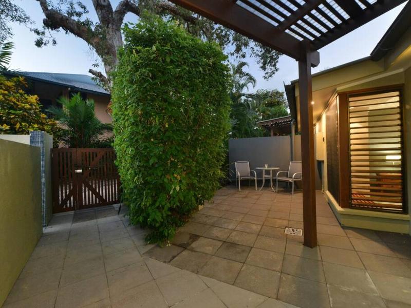 Cassowary Villa 1 - Short Walk to Beach and Town - image 28