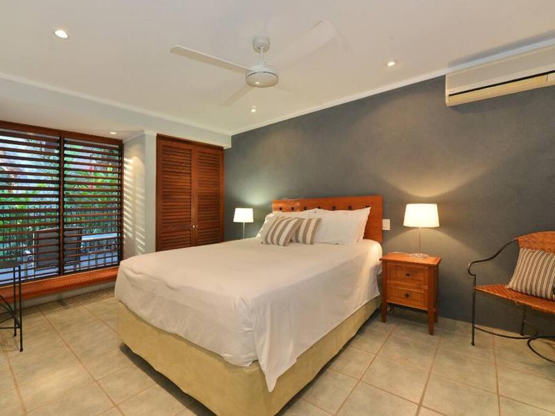Cassowary Villa 1 - Short Walk to Beach and Town - image 24
