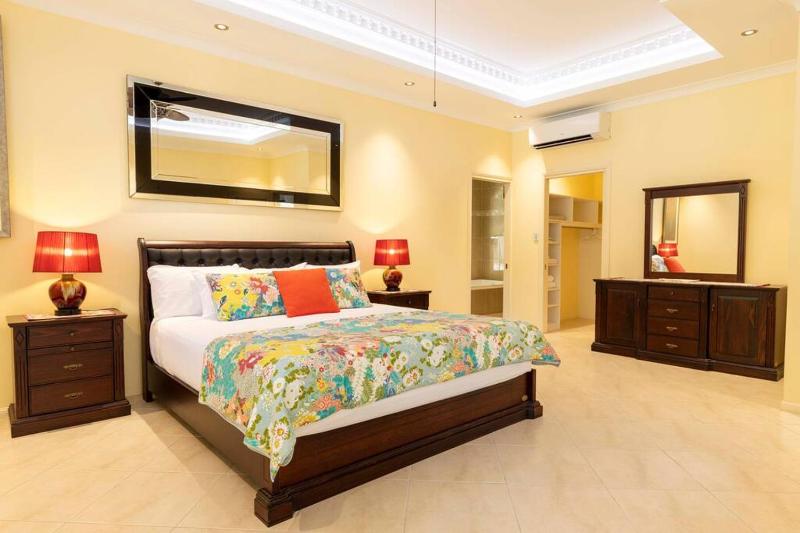 Barbados in the Tropics - 5 Bedroom Luxury Home - image 15