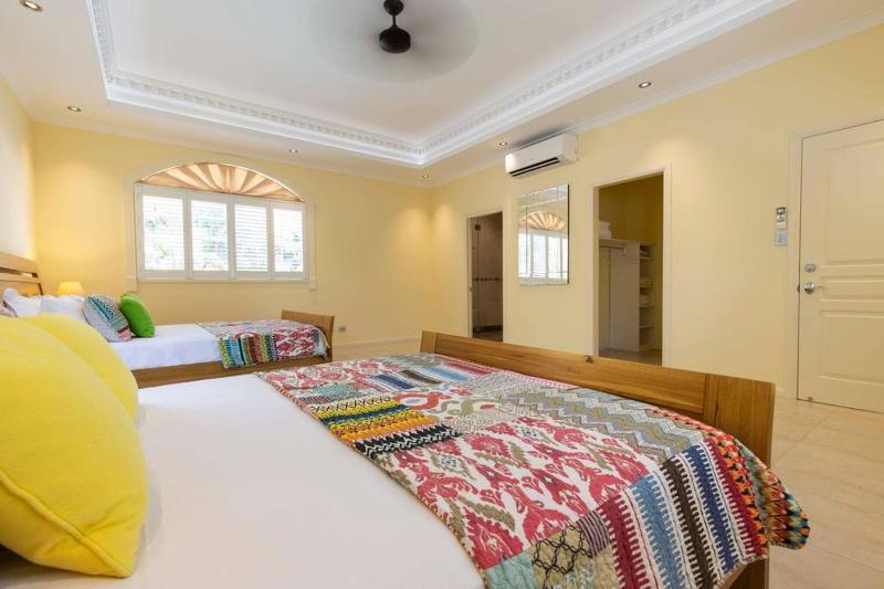 Barbados in the Tropics - 5 Bedroom Luxury Home - image 6