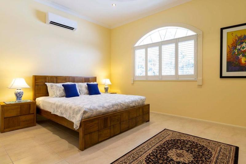 Barbados in the Tropics - 5 Bedroom Luxury Home - image 12
