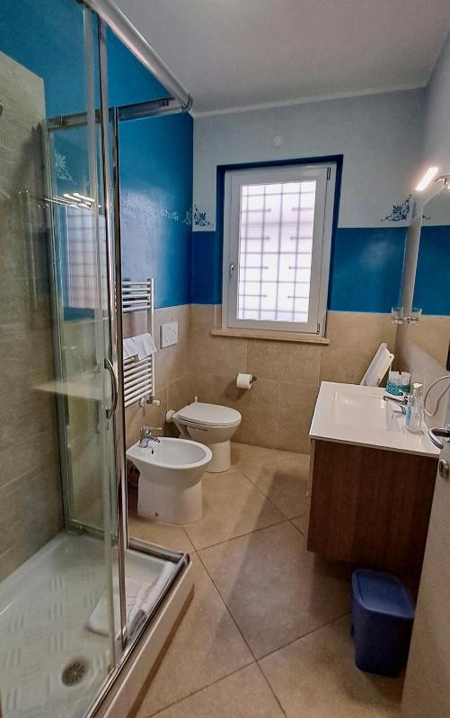 Double Room with Private Bathroom image 4