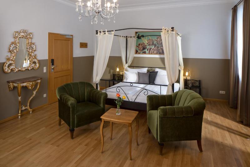 Comfort Double Room image 4