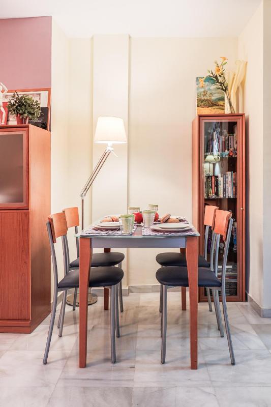 San Jacinto Sevilla Best Location Apartment Triana - image 7