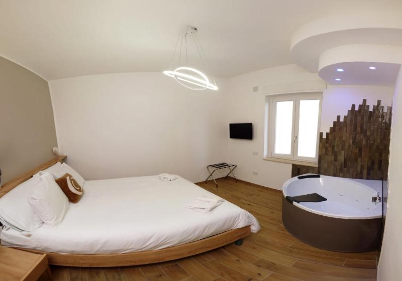 Three Moons Boutique House/Calypso - image 31