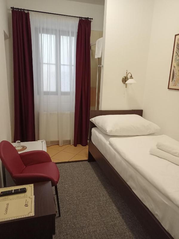Single Room with Private Bathroom image 1