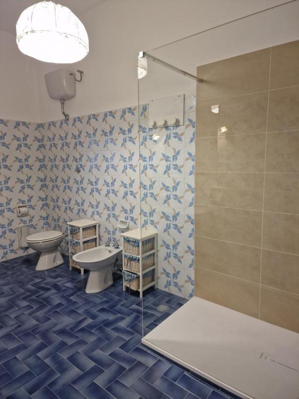Deluxe Triple Room image 2
