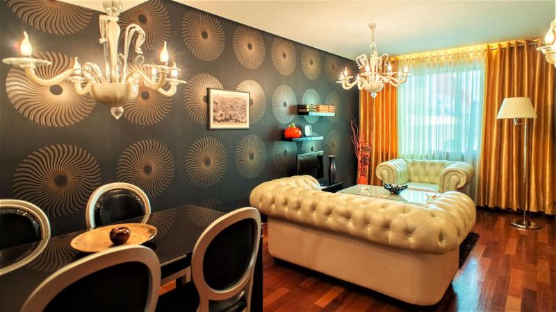 Executive Suite image 3