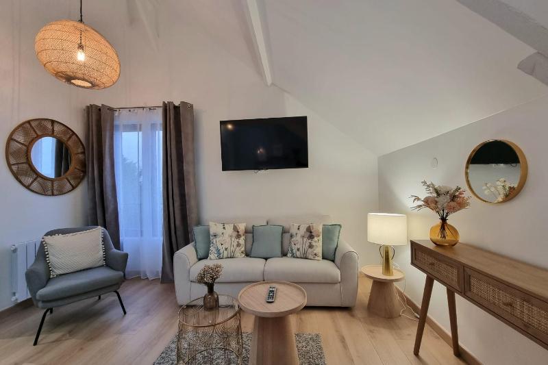 Le Magnolia Terrace & Private Parking Sleeps 6 - image 33