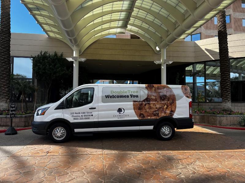 DoubleTree Suites by Hilton Hotel Phoenix - image 2