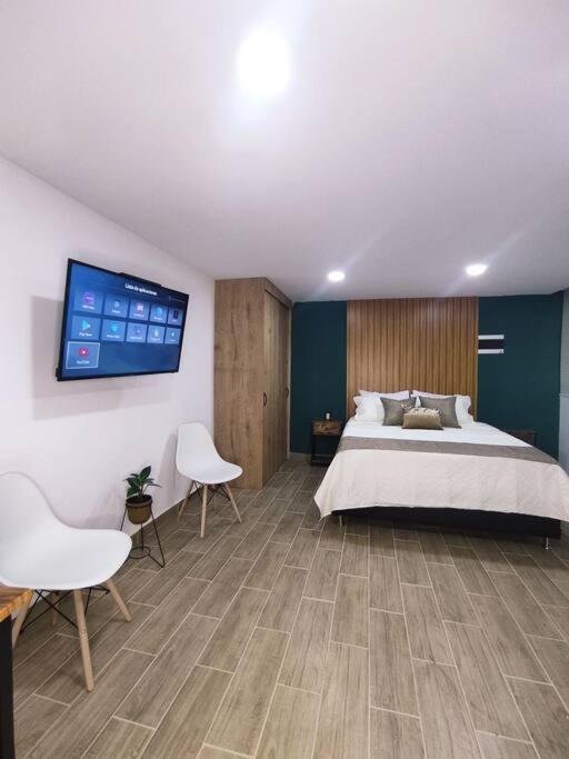 Apartaestudio moderno y privado en Medellin - image 7