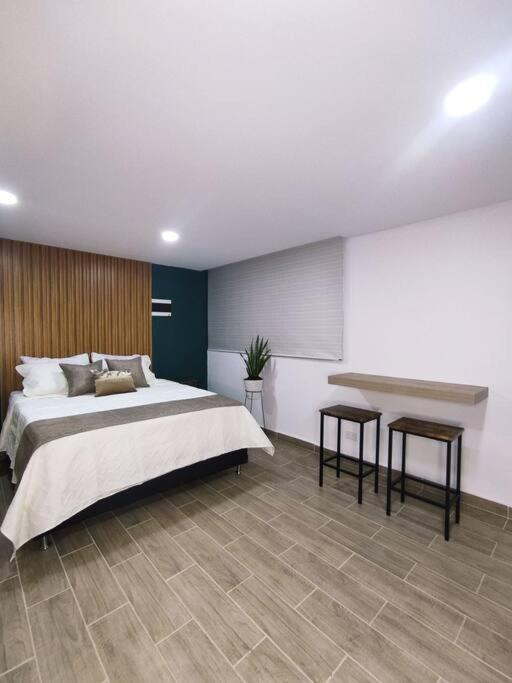 Apartaestudio moderno y privado en Medellin - image 15