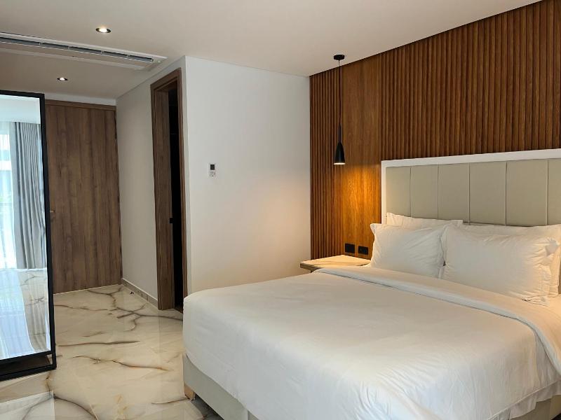 Hotels 111 - image 19
