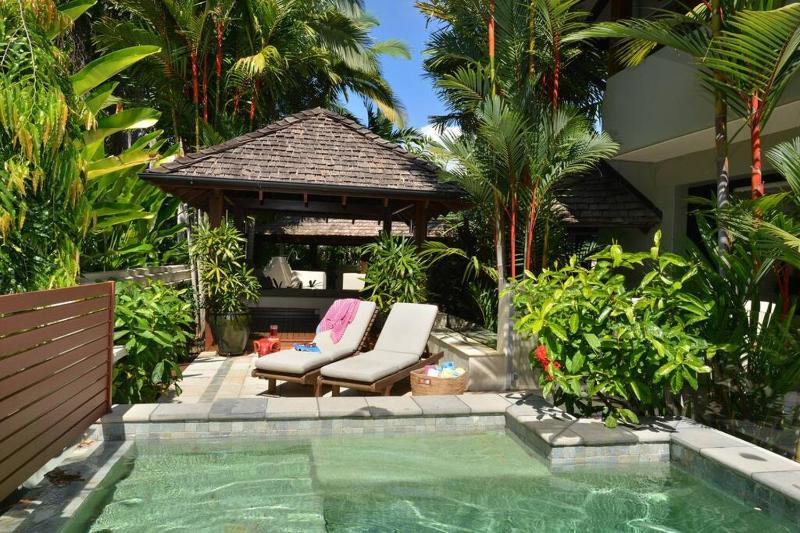 Solander Sunrise - the perfect beach location - image 1