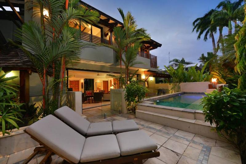 Solander Sunrise - the perfect beach location - image 29
