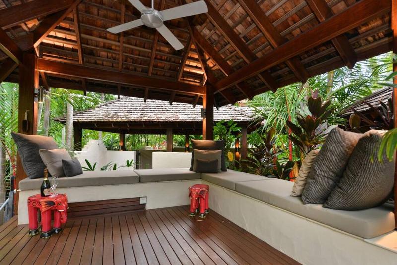 Solander Sunrise - the perfect beach location - image 12