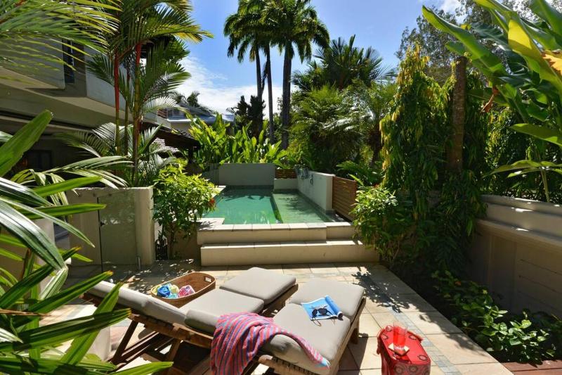 Solander Sunrise - the perfect beach location - image 31