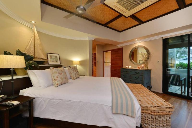 Solander Sunrise - the perfect beach location - image 23