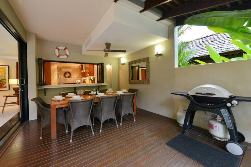 Solander Sunrise - the perfect beach location - image 19