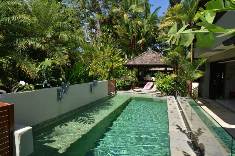 Solander Sunrise - the perfect beach location - image 18