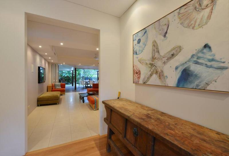 Innaminny - 4 bedroom luxury beachside getaway - image 7