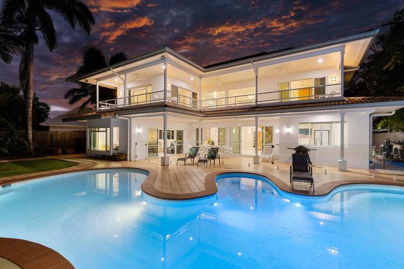 17 Solander Blvd - Beachside home sleeps 14 guests - image 8